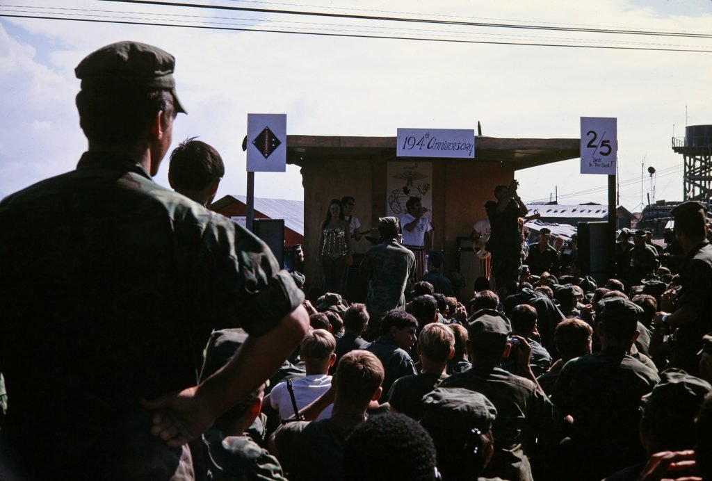 73916913-SLD-001-0008